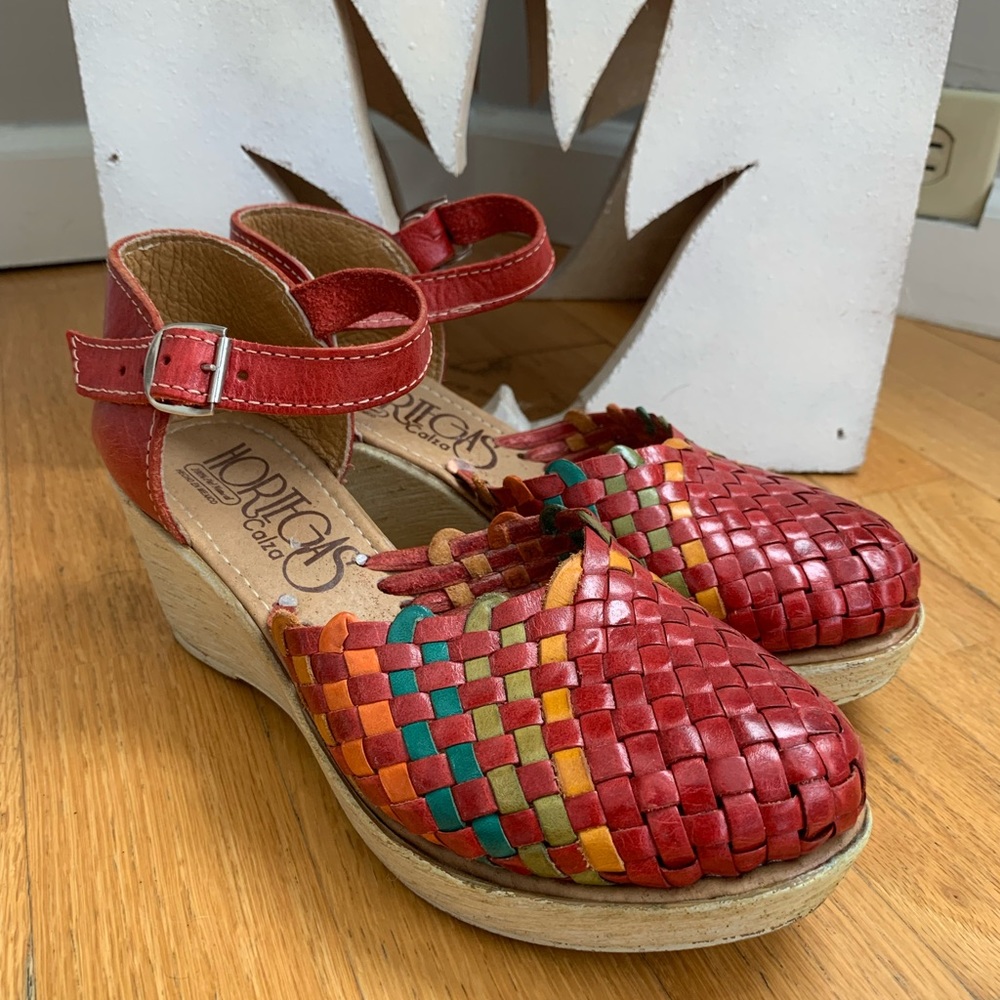 Authentic Huaraches Sandal Heels from Oaxaca Mexico, red multi-colored